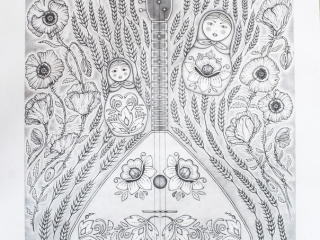 Выставка "ТОЛЬКО ЧЁРНОЕ И БЕЛОЕ". Работа Юлианы Александровой "Балалайка", 2018 г., бумага, карандаш, 49х49 см