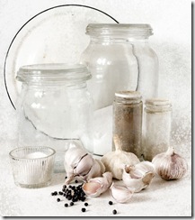 Beli-naturmort